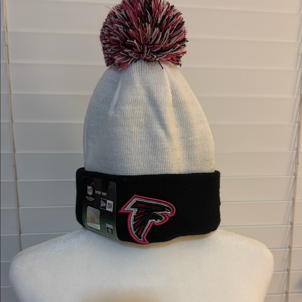 Atlanta Falcons Black and White Pom-Pom Beanie